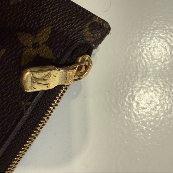 Louis Vuitton Brown Monogram Pouch - Picture 7 of 16